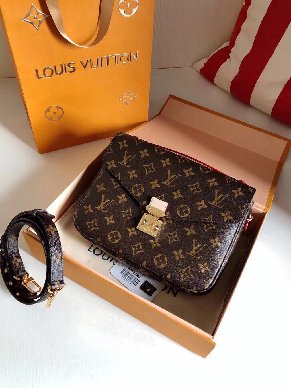 Fake Louis Bags M40780 Pochette Louis Metis Monogram Messenger Vuitton 0801